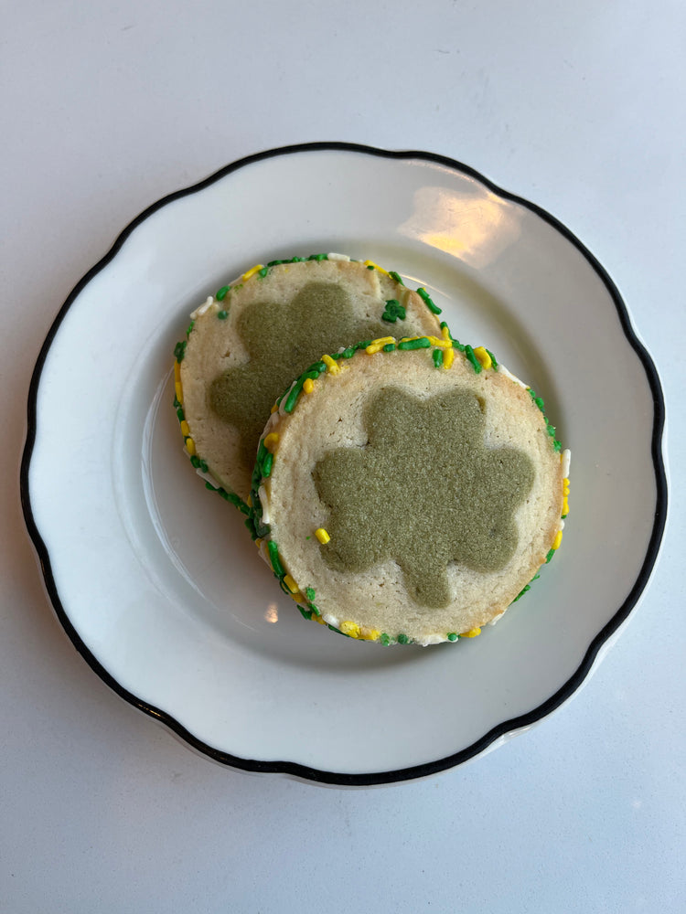 
            
                Load image into Gallery viewer, St. Paddy&amp;#39;s Day Clover Sugar Cookies
            
        